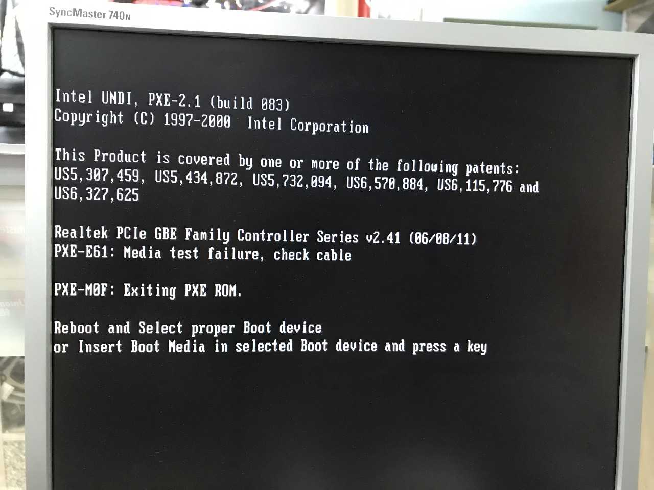 Как исправить ошибку «pxe-e61: сбой проверки носителя, проверка кабеля»
